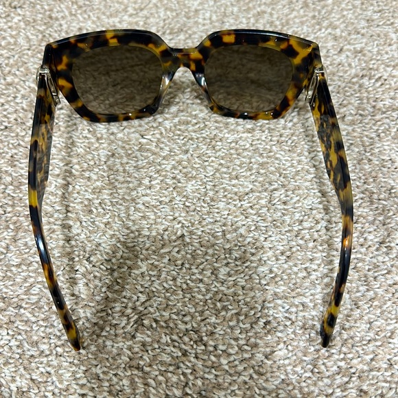 Women's Marc Jacobs Sunglasses - Picture 4 of 8